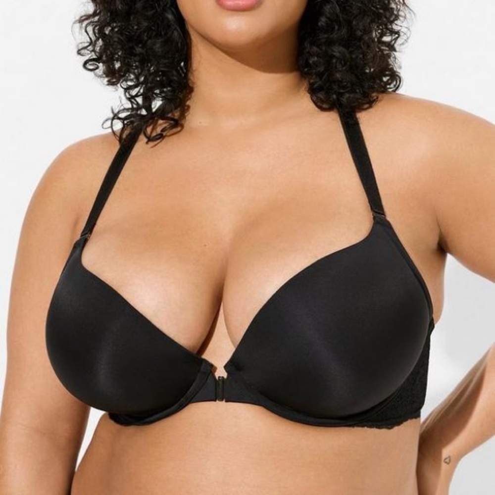 Torrid XO Plunge Push-Up Front-Close Bra black size 46C